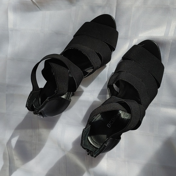 BCBG Generation Black Stilettos Size 5.5 - Picture 2 of 9